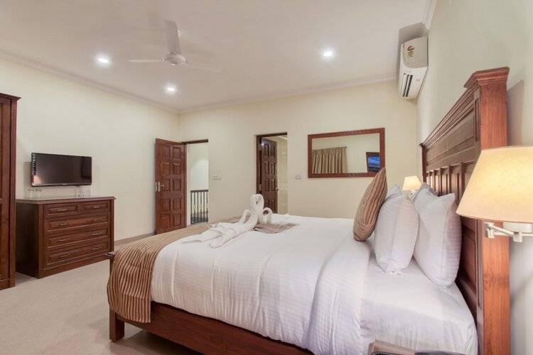 Seashell Suites and Villas