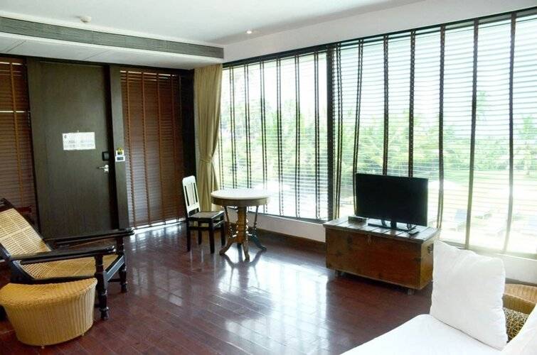 O Hotel Goa, Candolim Beach
