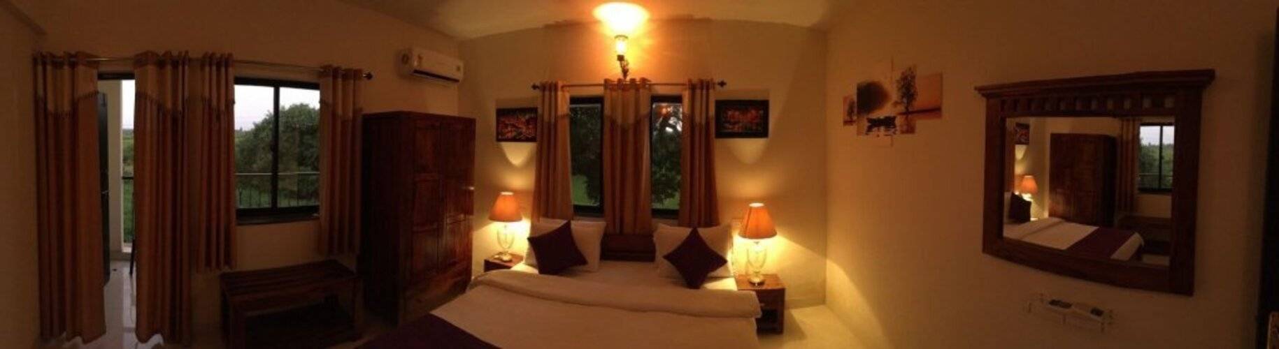 Monarch suites