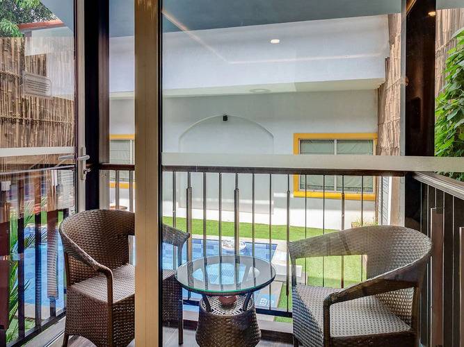 Acron Seaway Resort