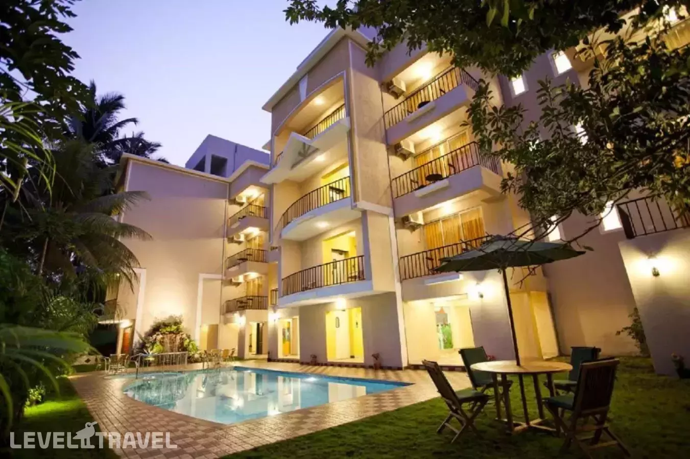 Treehouse Blue Service Apartment