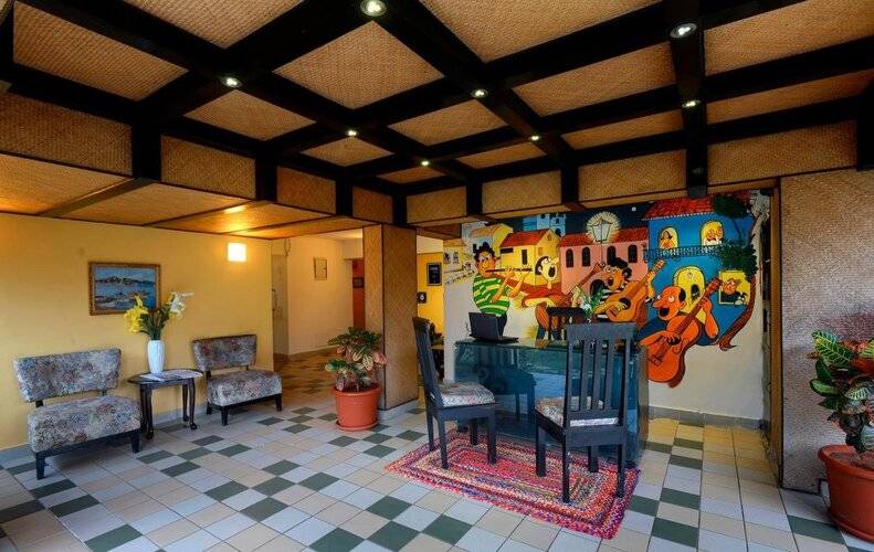 Treehouse Blue Service Apartment
