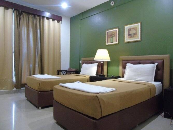 Seasons Hotels & Resorts