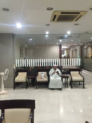 Mall Suites Hotel