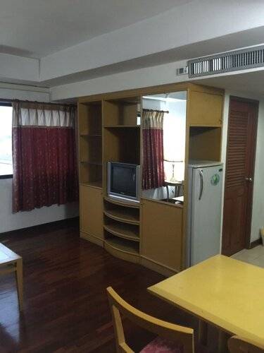 Mall Suites Hotel
