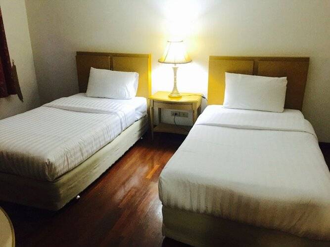 Mall Suites Hotel