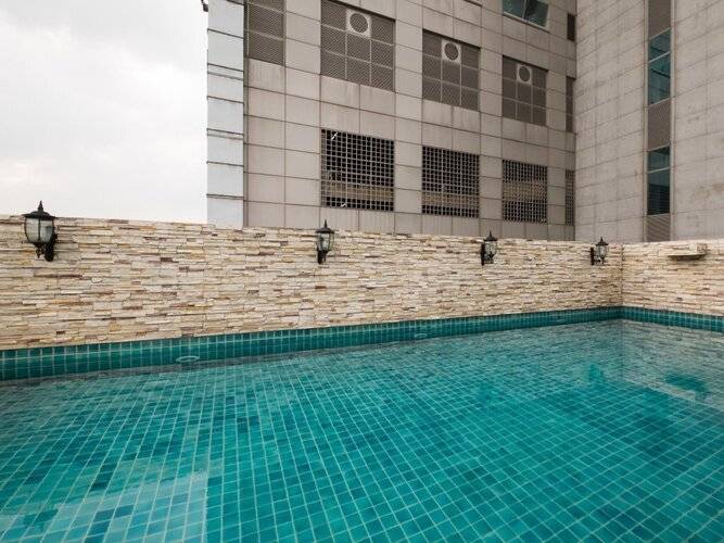 Rongratana Executive Residence