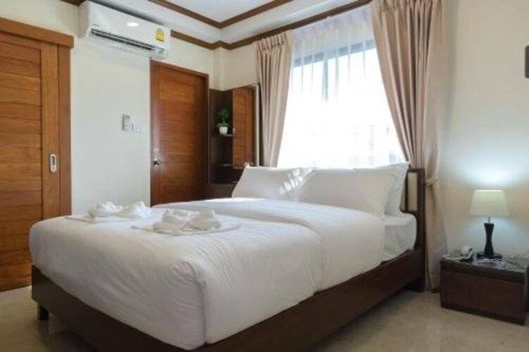 Suthep Home & Hostel