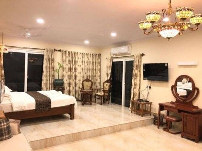 Alcove Resort