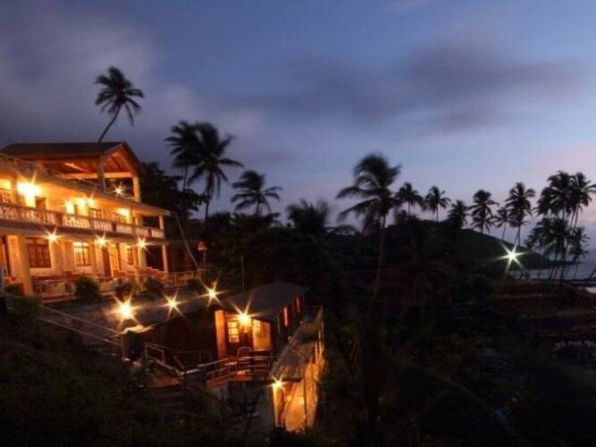 Alcove Resort
