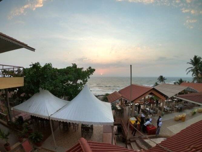 Alcove Resort