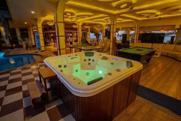 Alcove Resort