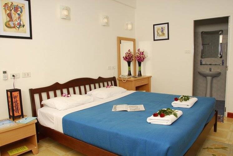 The Expat Hotel