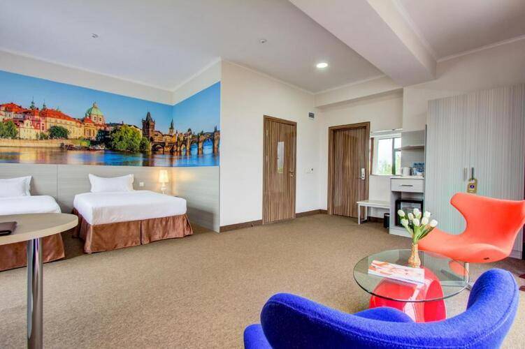 Hotel Bridges