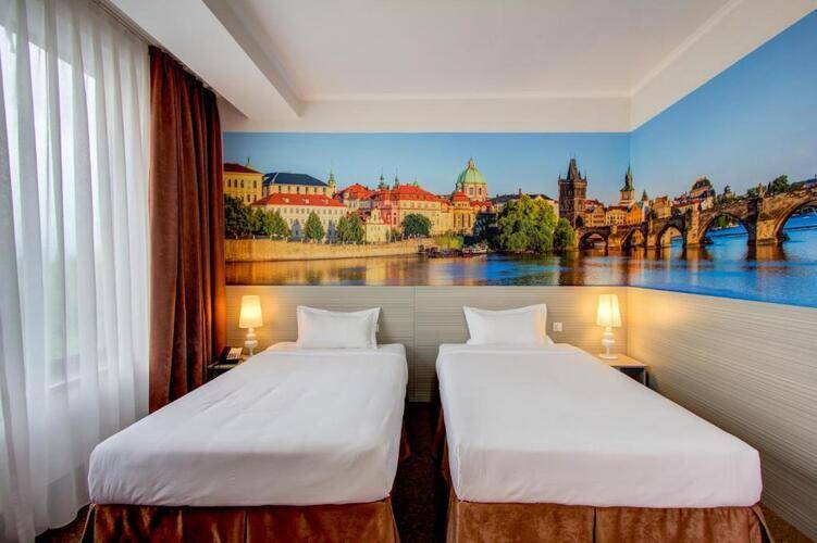 Hotel Bridges