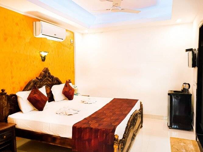 Veronica Guest House