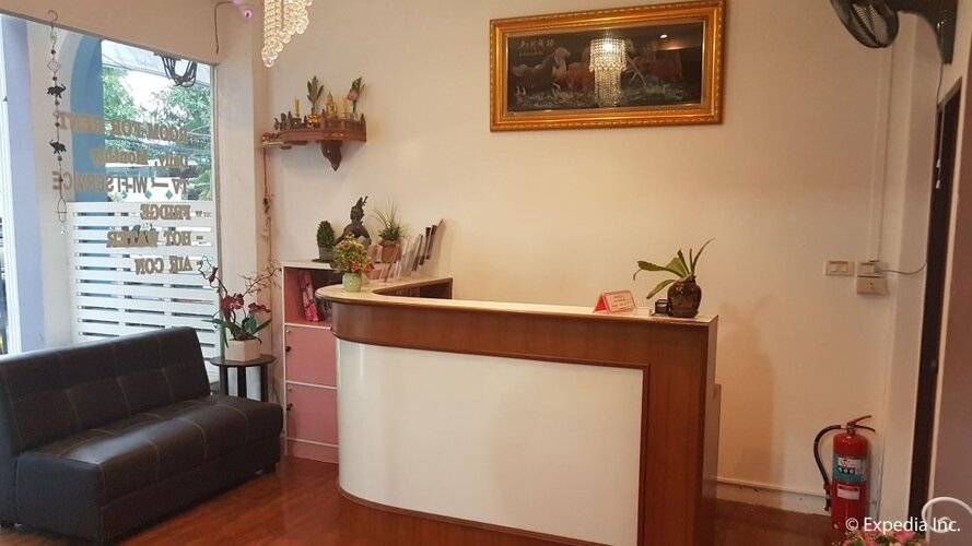 Nawaporn Place Guesthouse