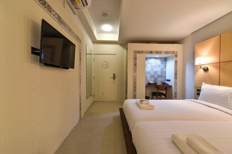 Phuket Montree Resotel