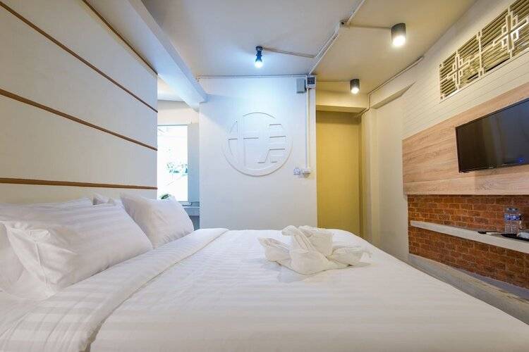 Phuket Montree Resotel
