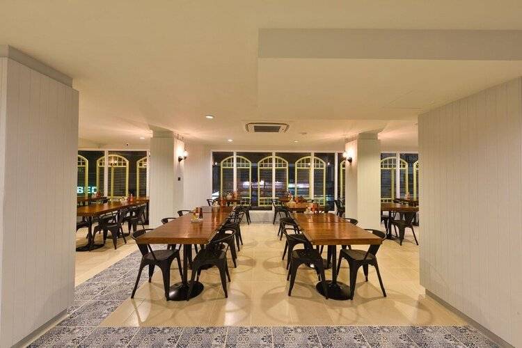 Phuket Montree Resotel