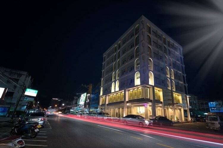 Phuket Montree Resotel