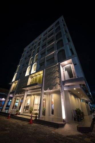 Phuket Montree Resotel