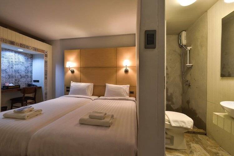 Phuket Montree Resotel