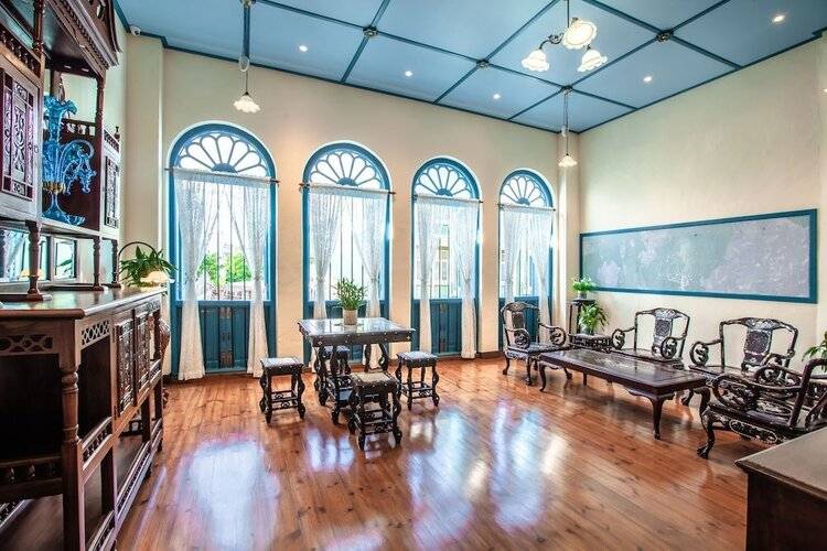 Woo Gallery and Boutique Hotel