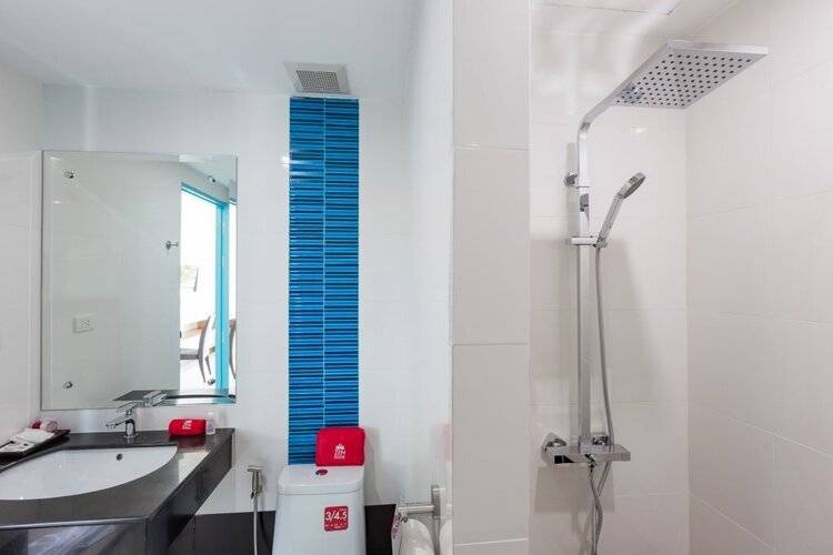 ZEN Rooms Takua Thung Road