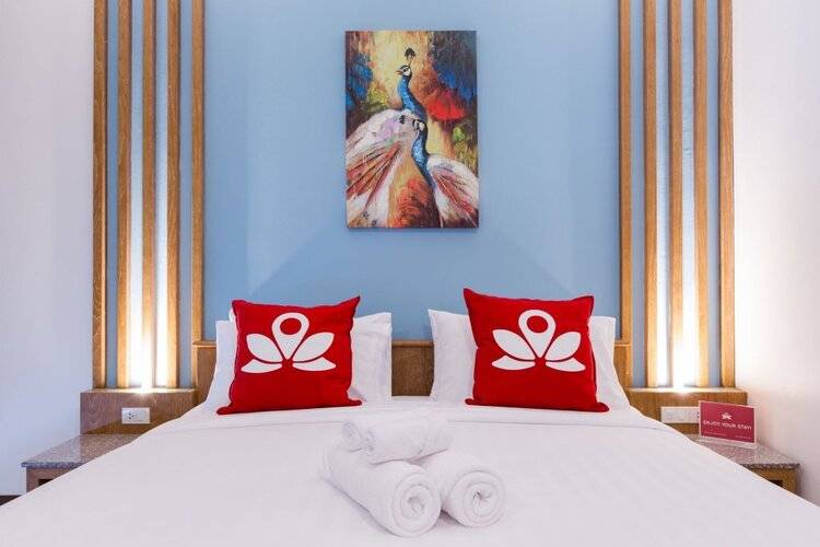 ZEN Rooms Takua Thung Road