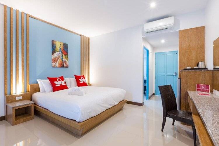 ZEN Rooms Takua Thung Road