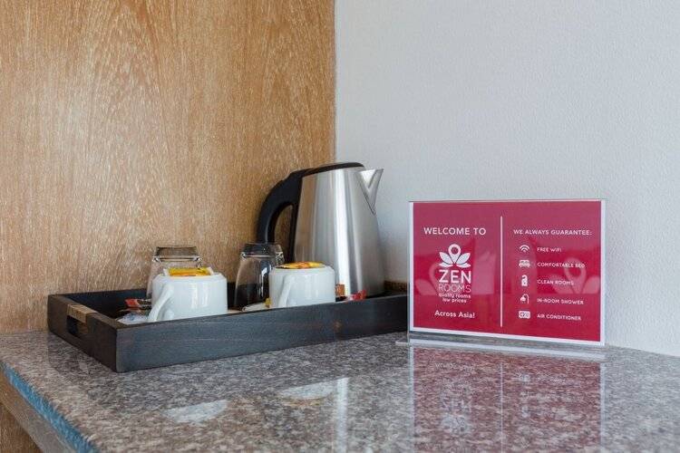 ZEN Rooms Takua Thung Road