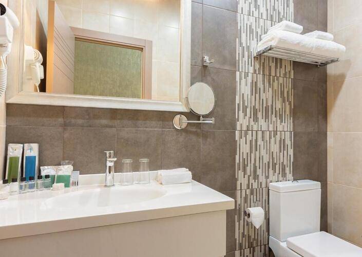 Dave Hotel (Дэйв Отель)