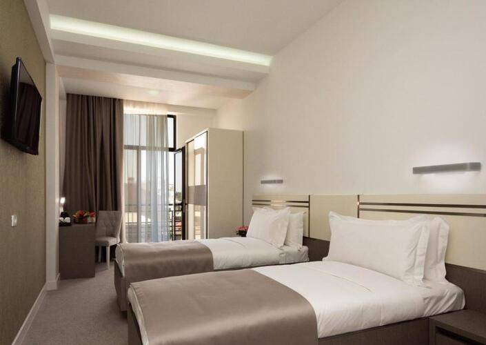Dave Hotel (Дэйв Отель)