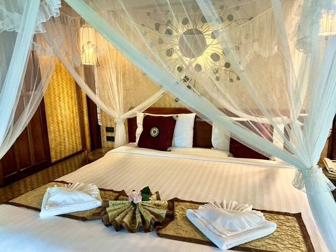Bora Bora Villa Phuket