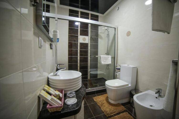 Onyx Hotel