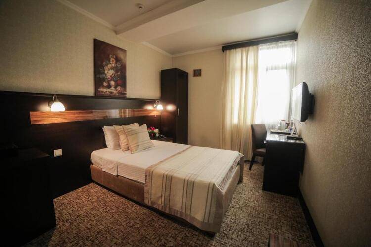 Onyx Hotel