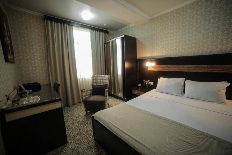 Onyx Hotel