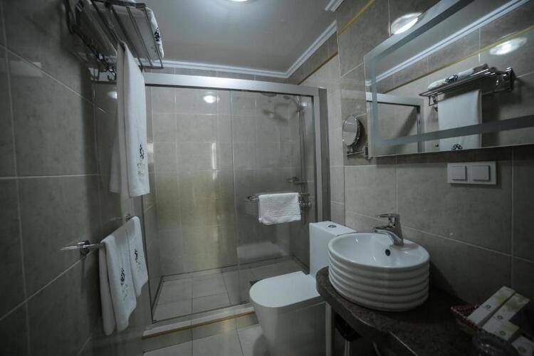 Onyx Hotel
