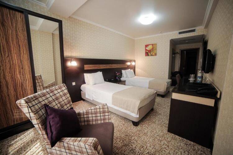 Onyx Hotel