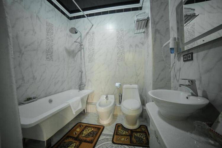 Onyx Hotel