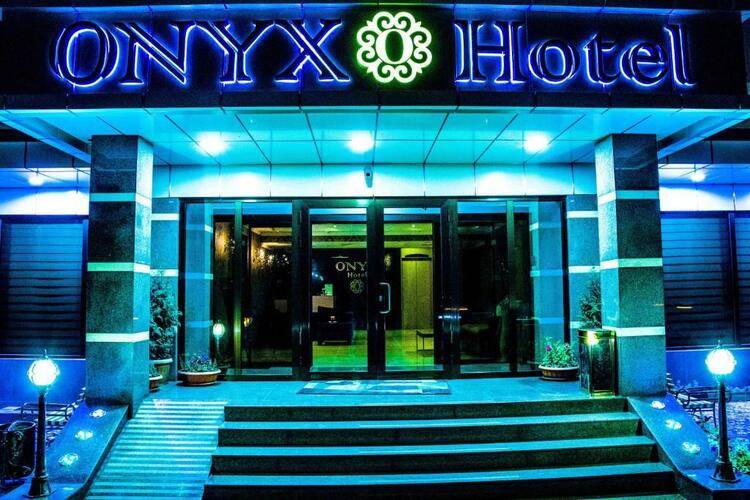 Onyx Hotel