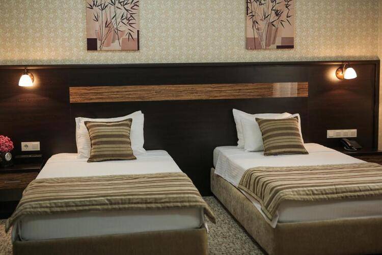Onyx Hotel