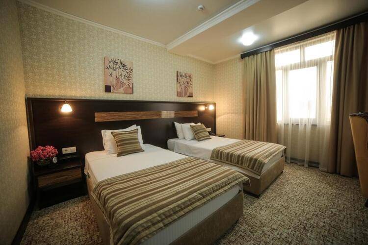 Onyx Hotel