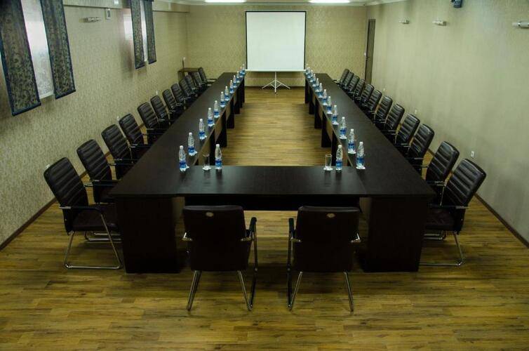 Soluxe Hotel