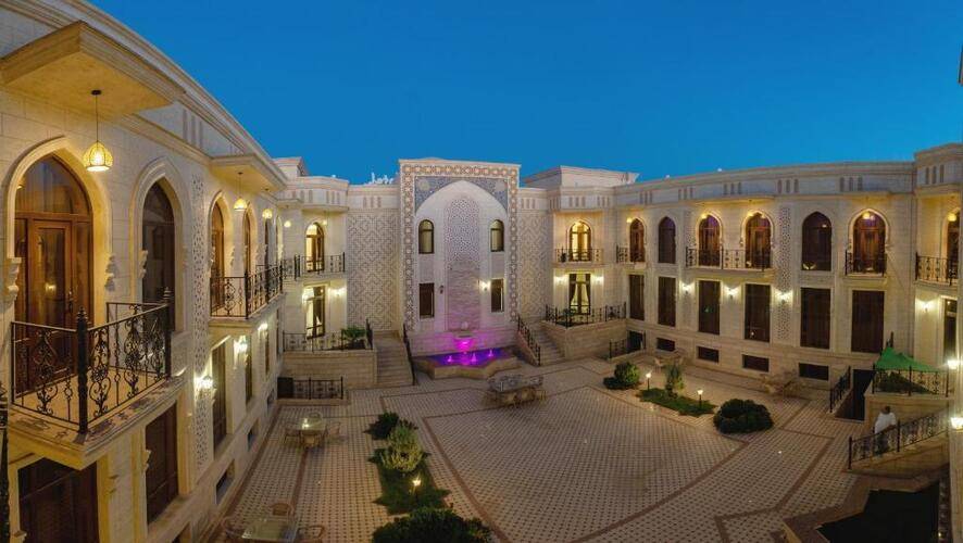 Ark Hotel