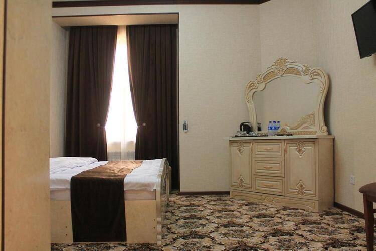 Ark Hotel