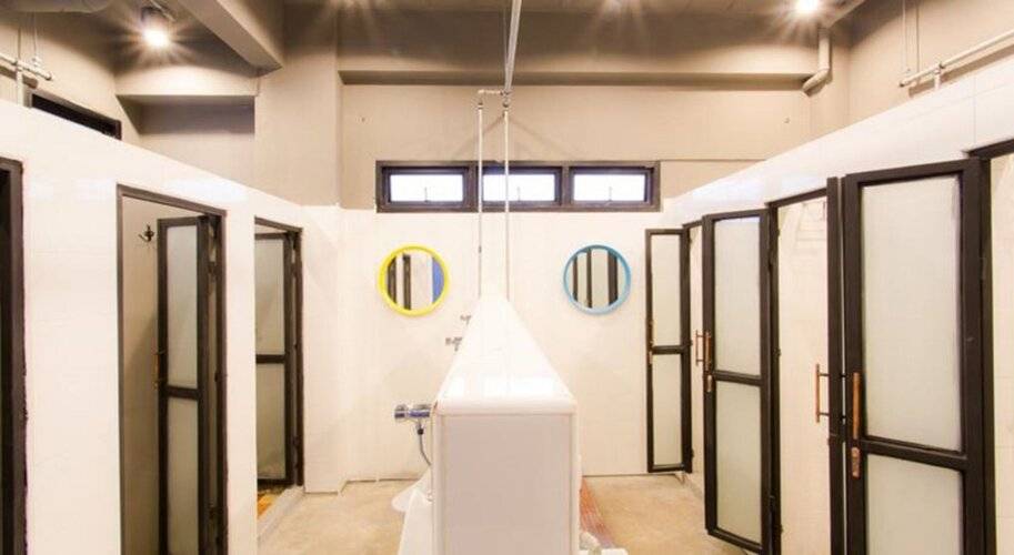 bloo Hostel