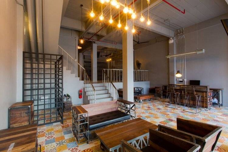 bloo Hostel