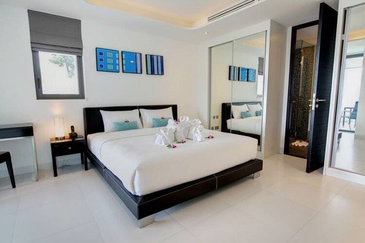 Absolute Twin Sands Resort & Spa